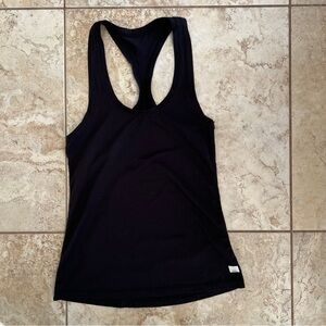 Vuori Racerback crewneck Tank Top